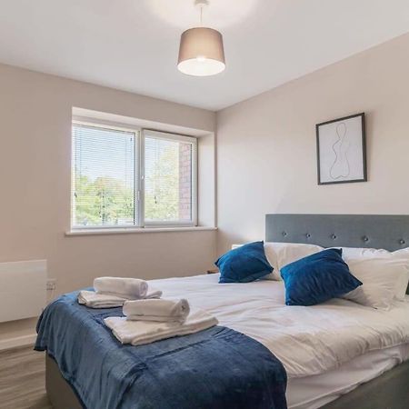 Spacious & Bright 2 Bed Apartment Manchester Exterior photo
